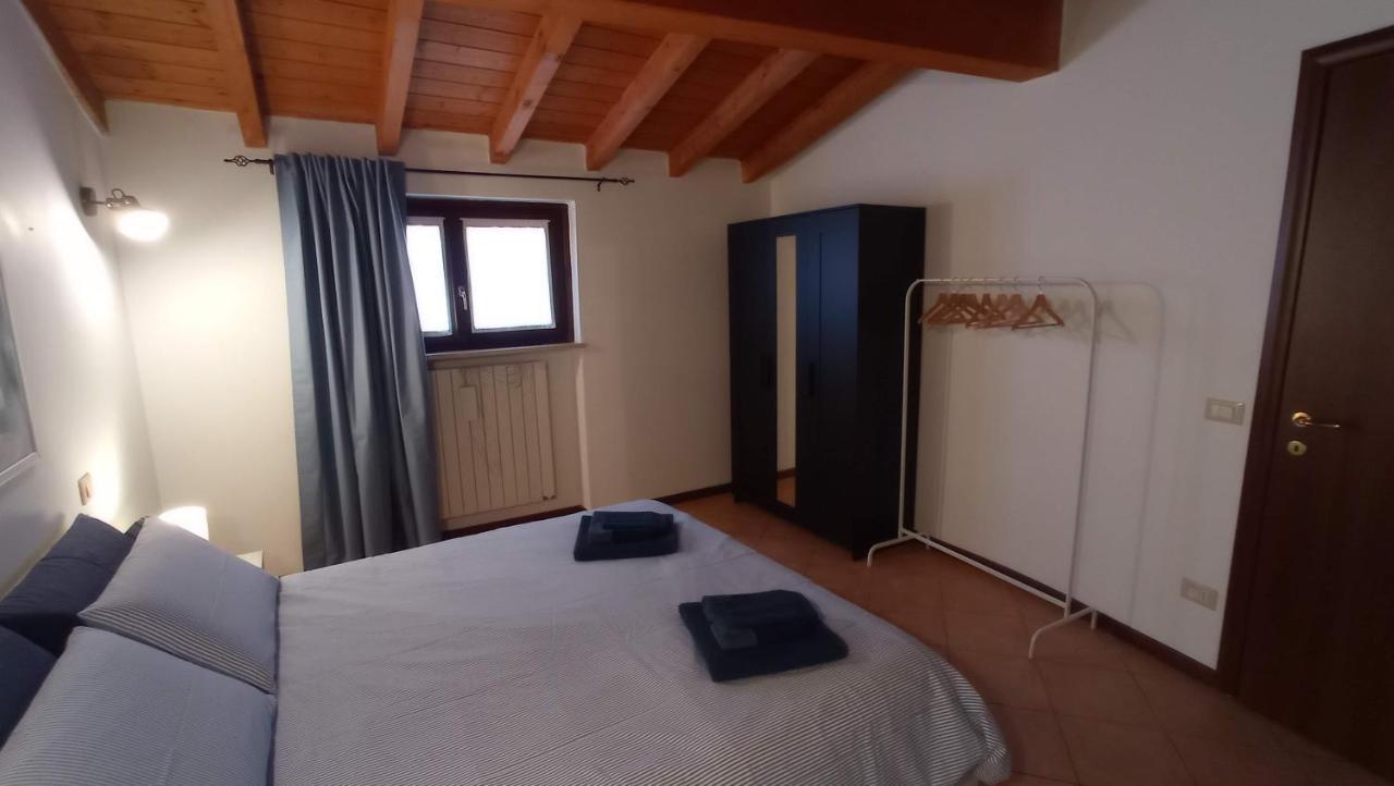 Casa Vacanze Il Fante di Picche Verolanuova Esterno foto