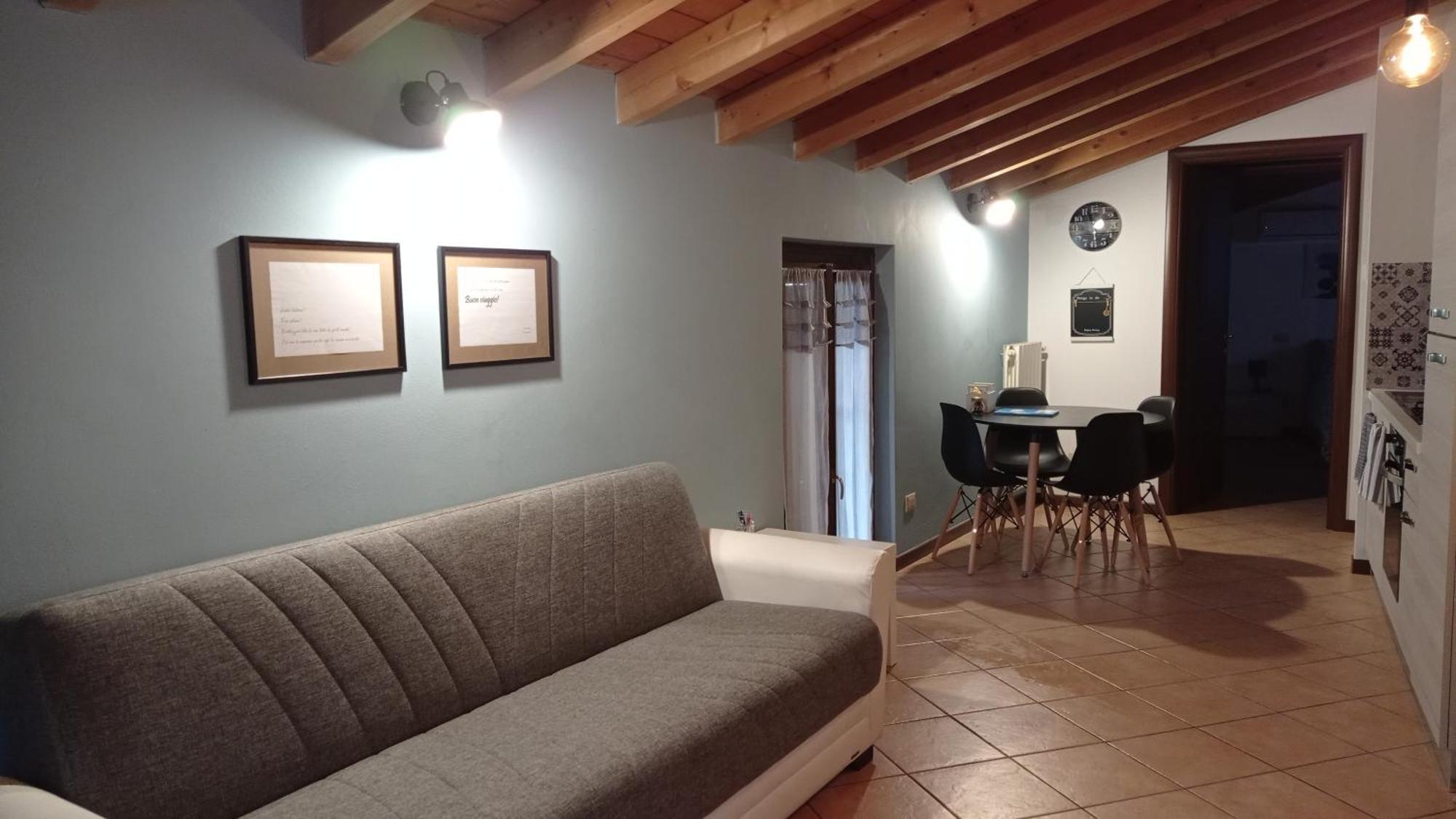 Casa Vacanze Il Fante di Picche Verolanuova Esterno foto