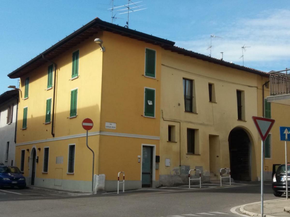 Casa Vacanze Il Fante di Picche Verolanuova Esterno foto